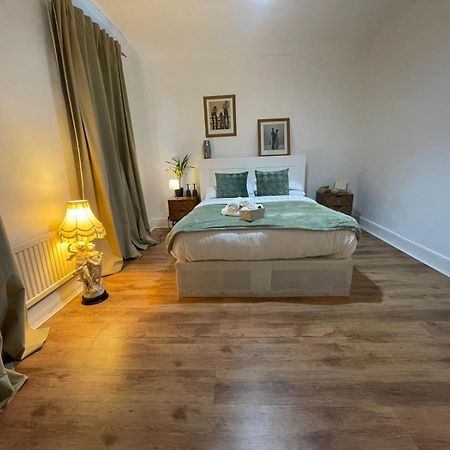 Park View Homestay Barking  Exterior foto